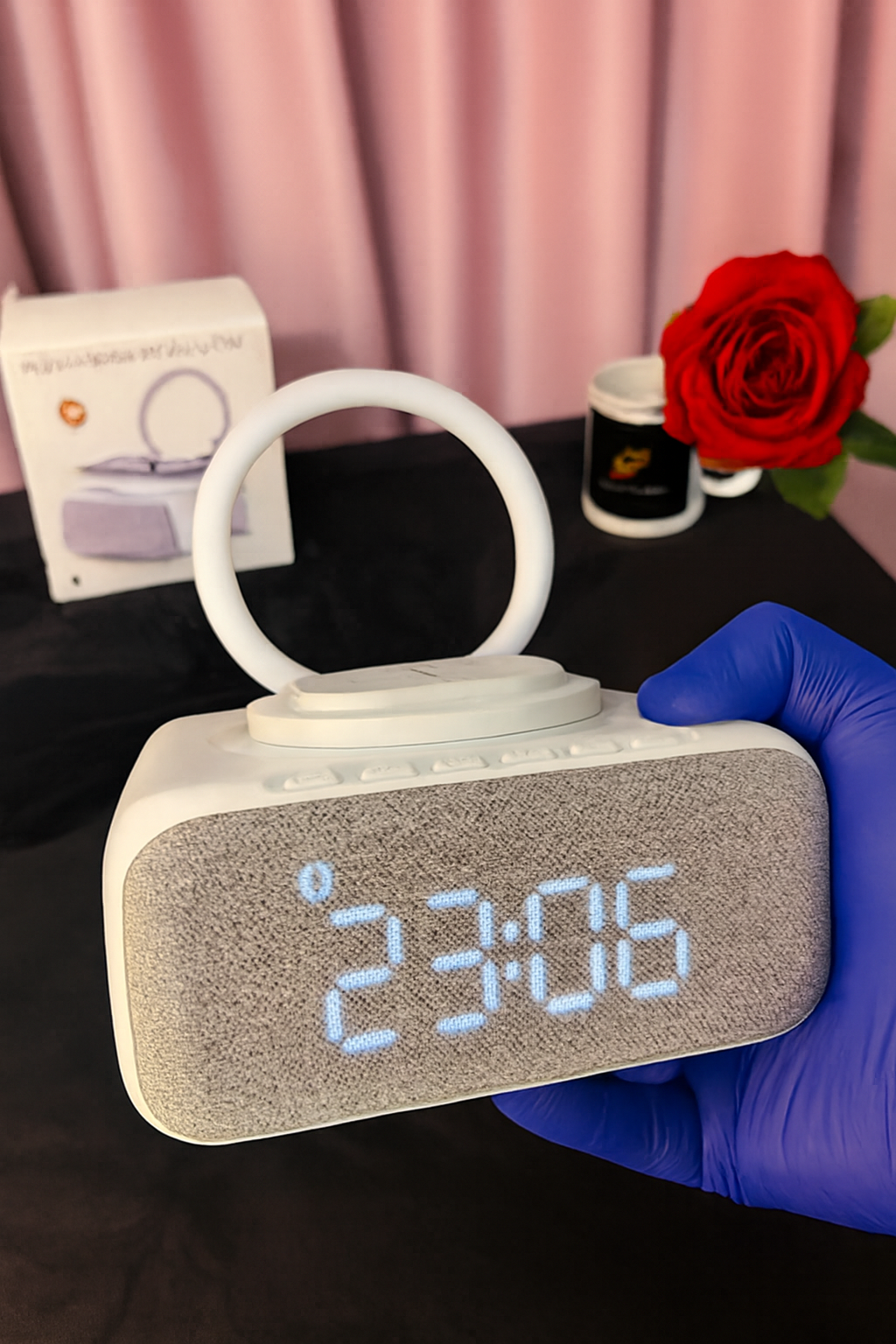 Stereo Mini Speaker with Digital Clock